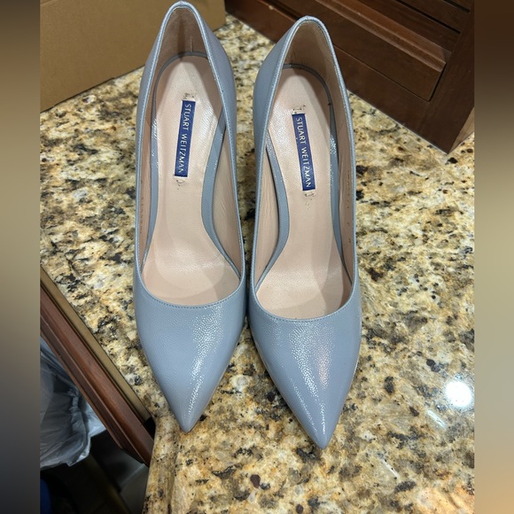 Stuart Weitzman, size 9 heels - Picture 1 of 2